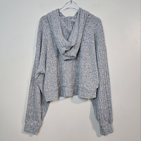 GAP Kids Softspun Ribbed Crop Hoodie, Size 8 ~ EUC - Picture 2 of 6